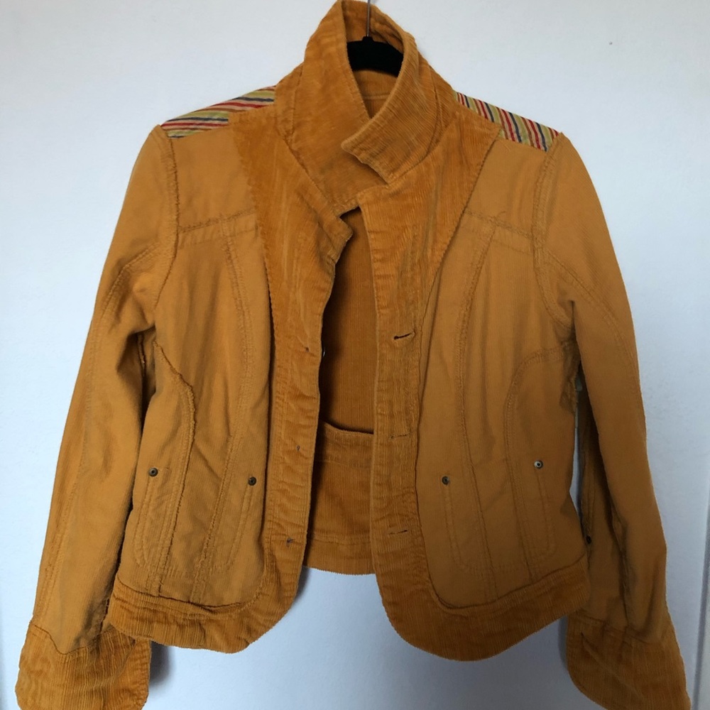 Jacket - Picture 4 of 6
